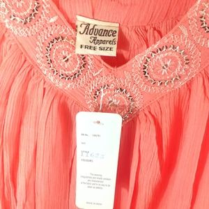 Sleeveless sequin neck blouse